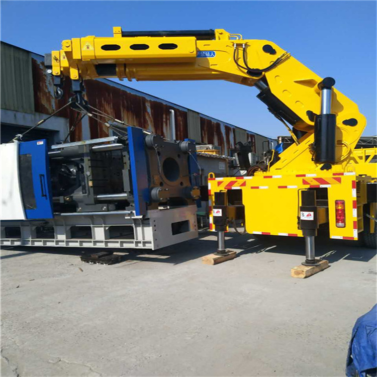 厚街镇优质大吨位随车吊出租服务，助您高效施工